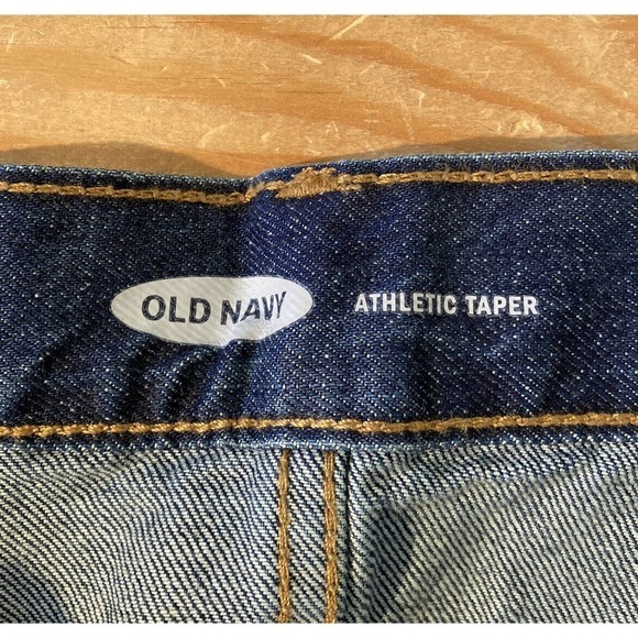 NWT Old Navy Athletic Taper Jeans Size 40x30 Men’s Blue - Picture 4 of 7
